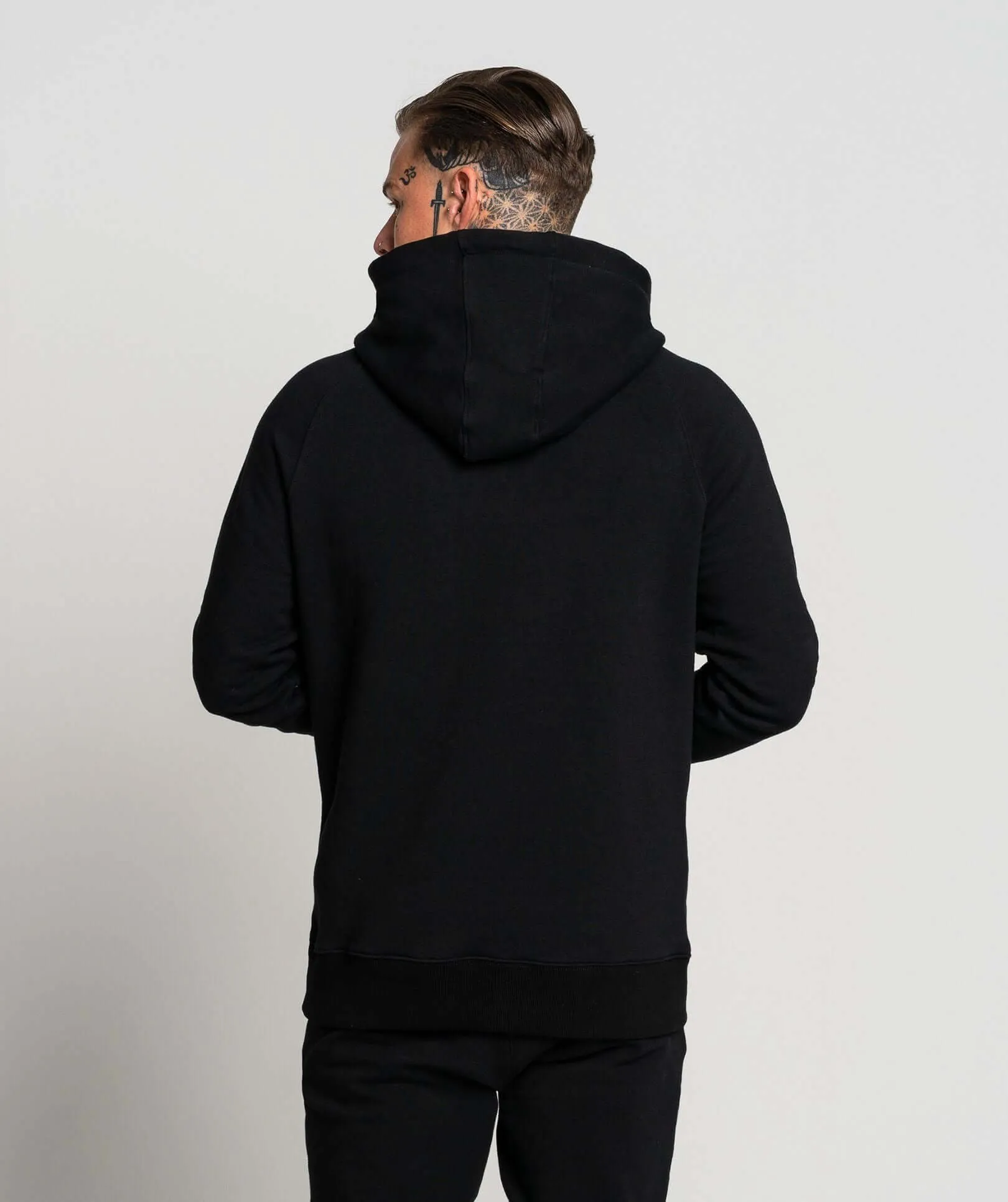 Pursuit Pullover Hoodie (Black)